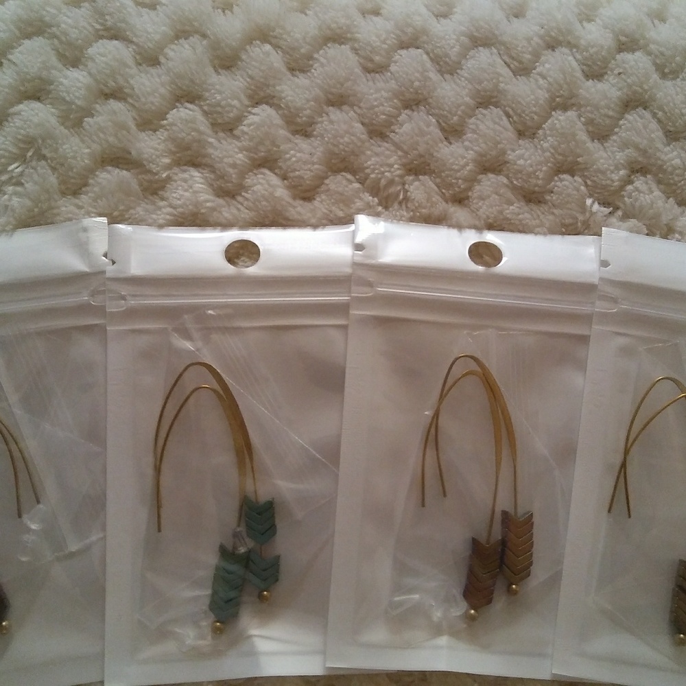 💙Quartz Earring Bundle💙